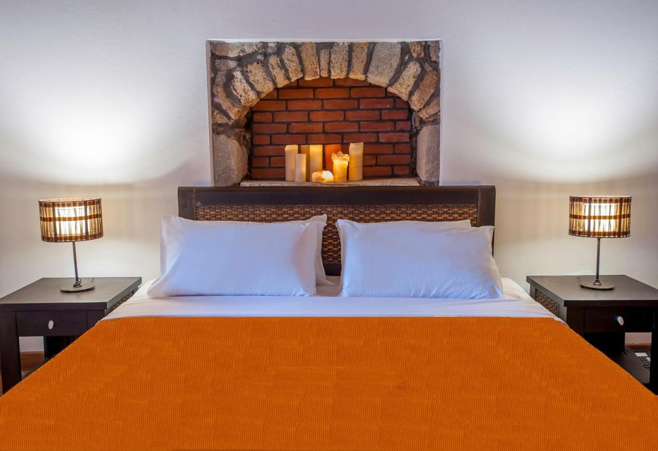 The Varos Residences Hotel מראה חיצוני תמונה